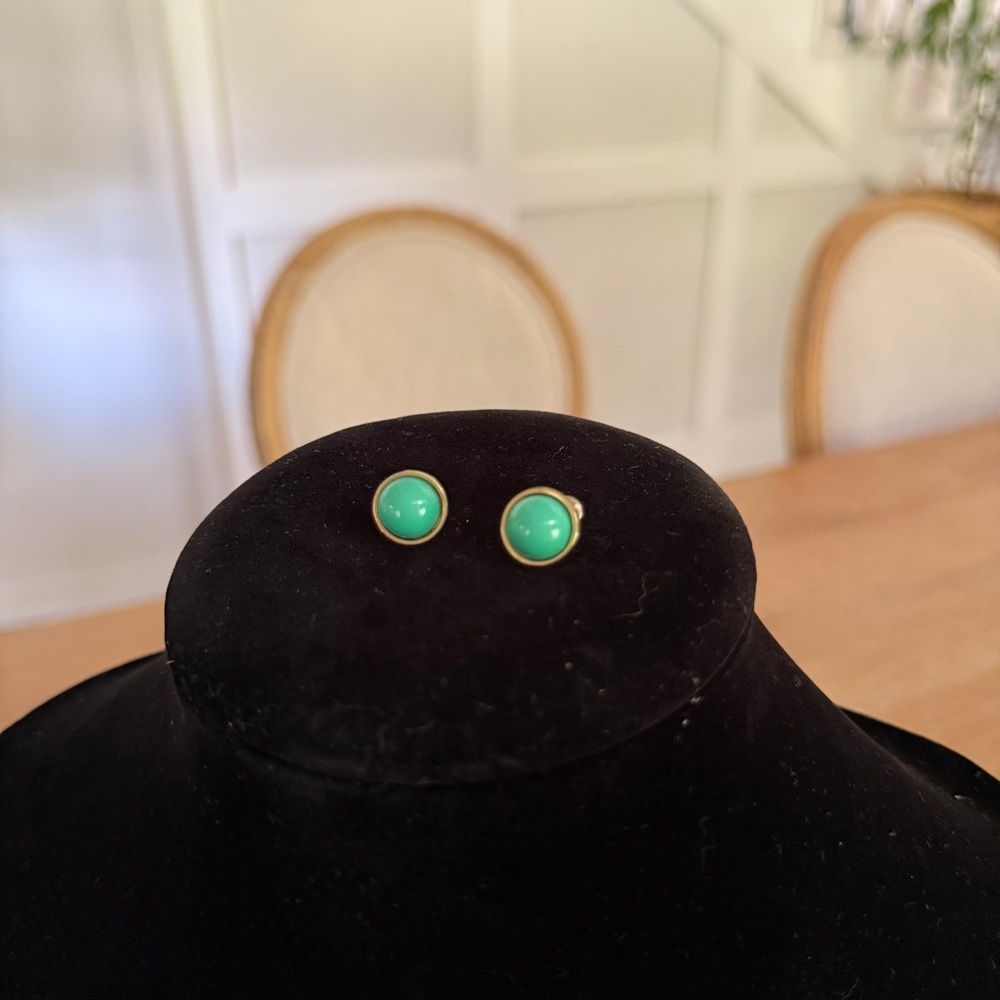 Elegant Green Stud Earrings